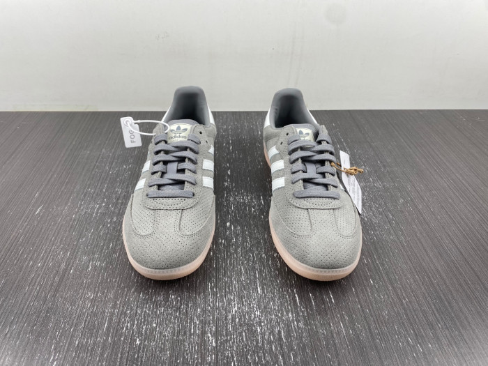 a*d*i*s samba og ''grey bliss orange'' hp7905