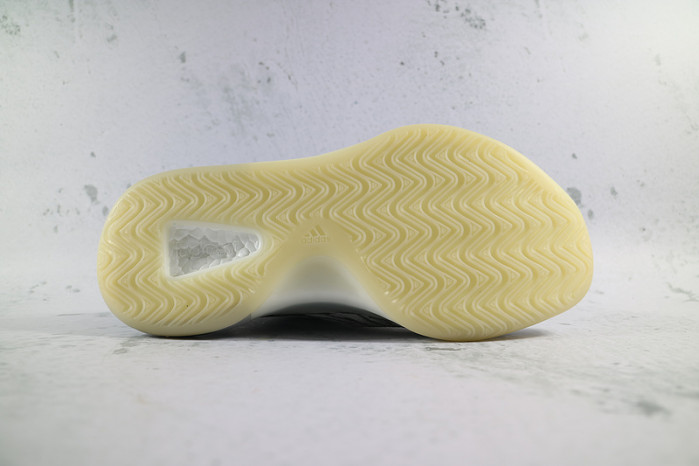 a*d*i*s yzy qntm (lifestyle model) q46473