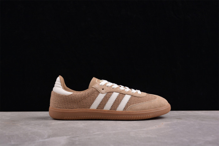 a*d*i*s samba og cardboard ig1379