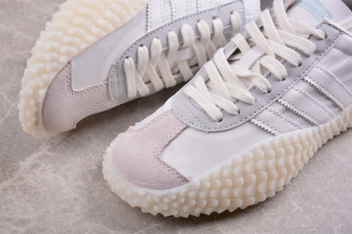 a*d*i*s country kamanda never made pack triple white g27825